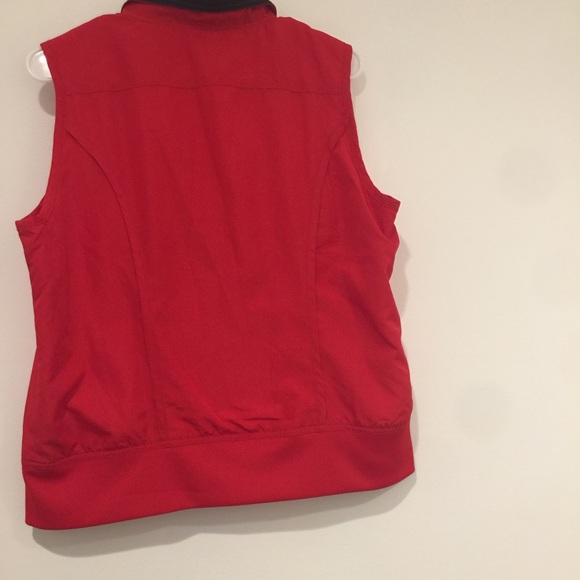Oleg Cassini Sport Women’s L red vest-black collar - Picture 2 of 4